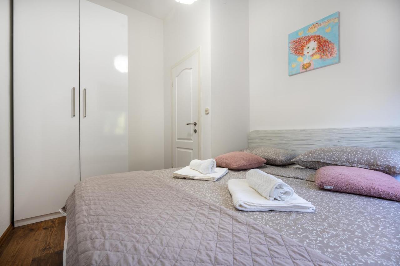 Ivano Apartment Ston Exterior photo