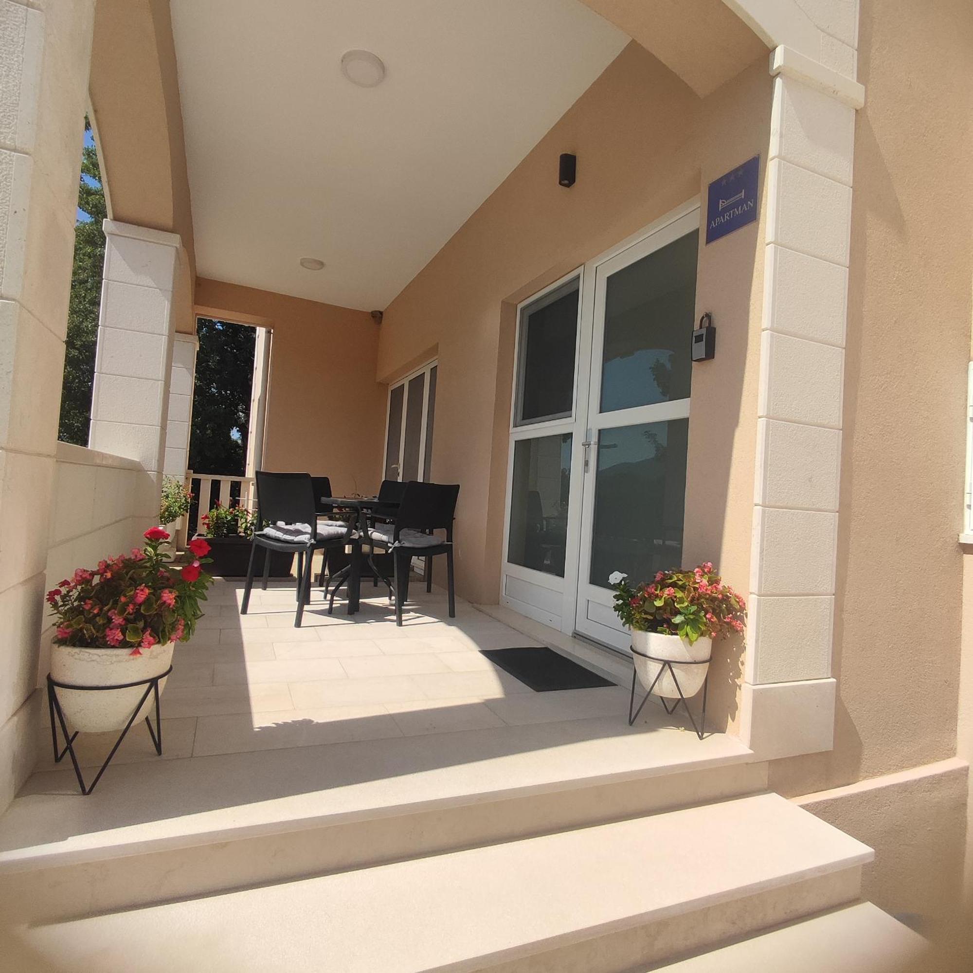 Ivano Apartment Ston Exterior photo